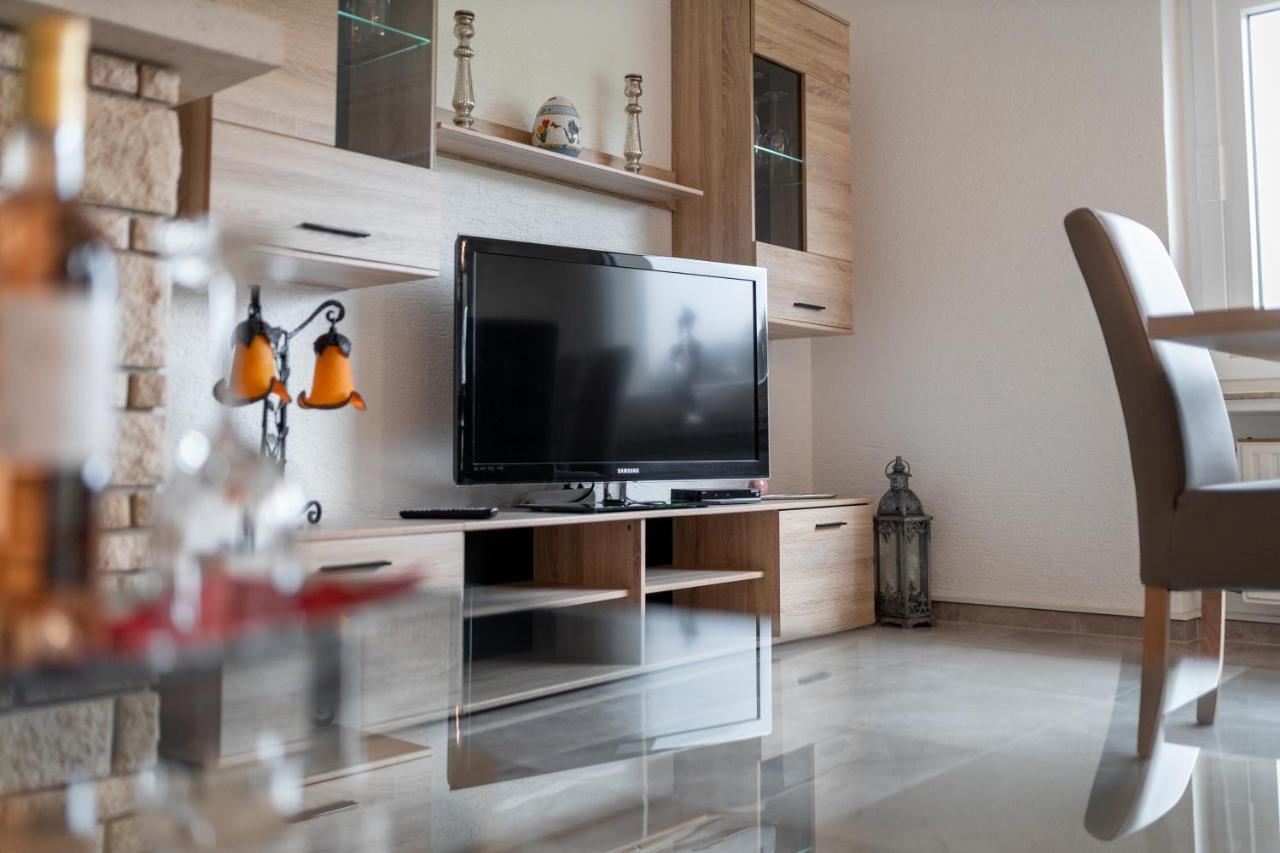 Ferienwohnung Haus Abrioux Zur Falkenlay Бад Бертрих Екстериор снимка